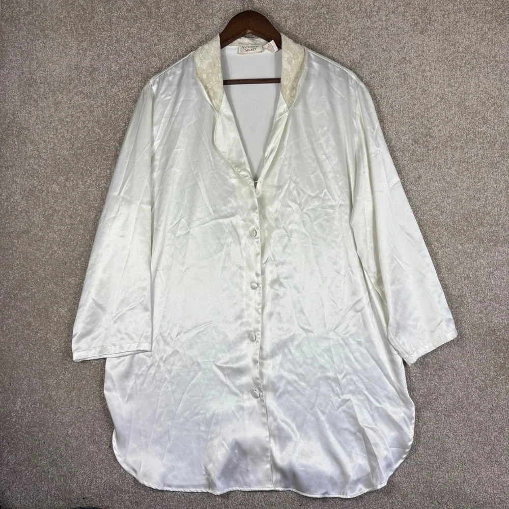 Vintage Victorias Secret Gold Label Ivory Lace Trim Nightshirt ML